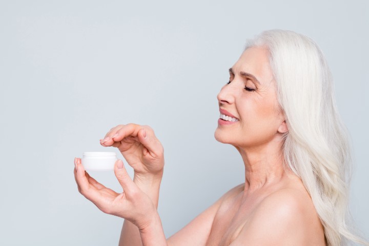 Czego potrzebuje skóra podczas menopauzy? Wskazówki